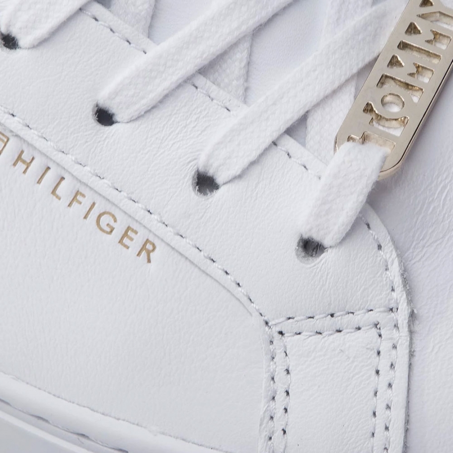 sneakers-con-lacci-e-tacco-metallizzato sneakers-con-lacci-e-tacco-metallizzato