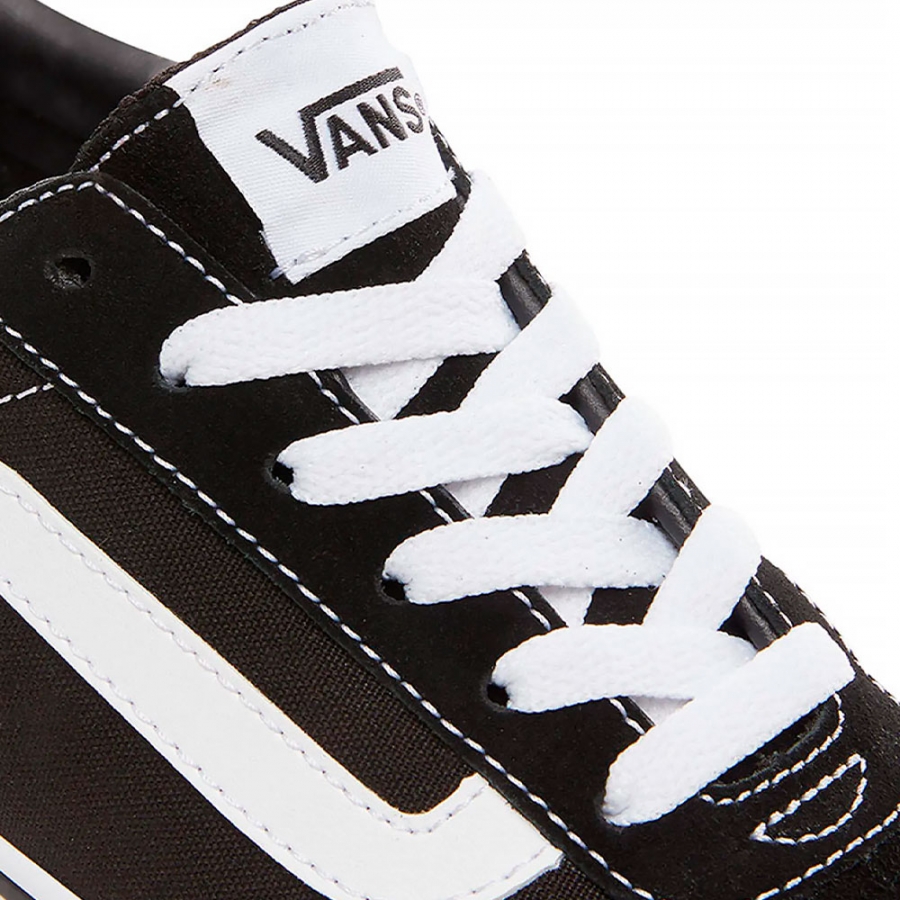 ward-sneaker ward-sneaker