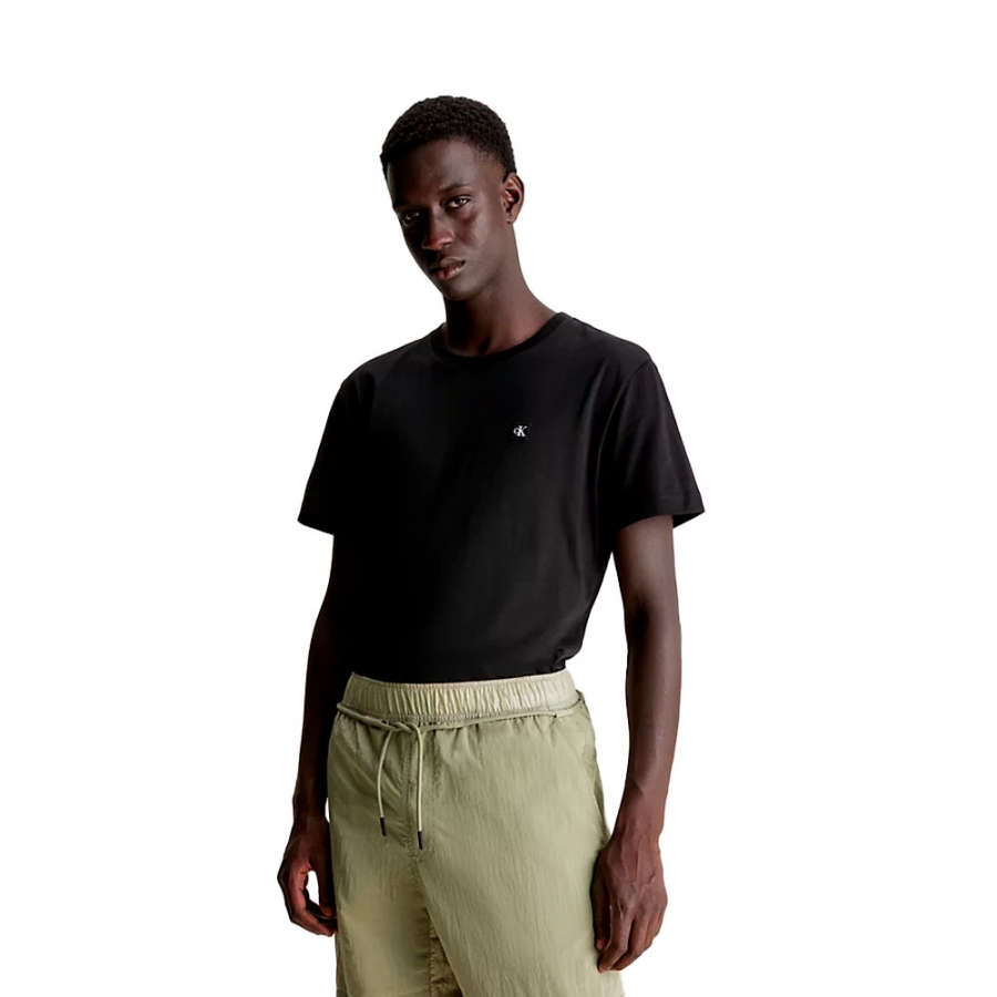 t-shirt-con-studente-ricamo t-shirt-con-studente-ricamo