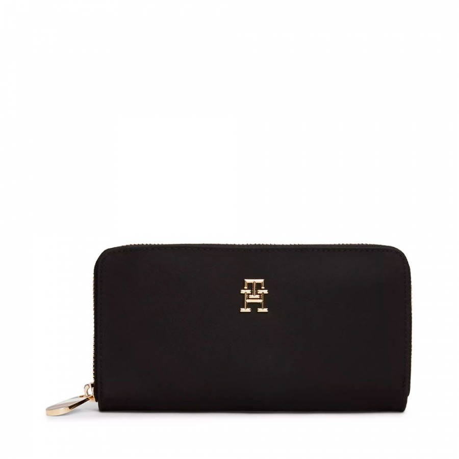 large-wallet-with-zipper-closure large-wallet-with-zipper-closure