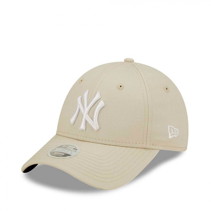 casquette-9forty-essential-de-la-ligue-des-yankees-de-new-york casquette-9forty-essential-de-la-ligue-des-yankees-de-new-york