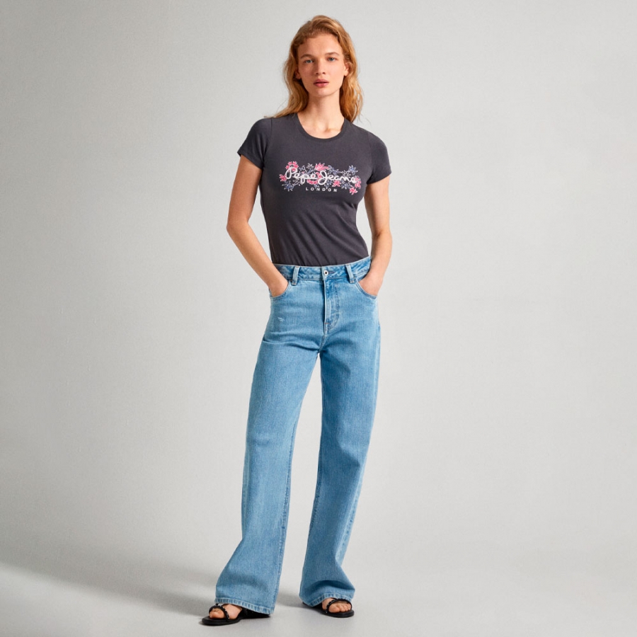 slim-fit-t-shirt-mit-bedrucktem-logo slim-fit-t-shirt-mit-bedrucktem-logo