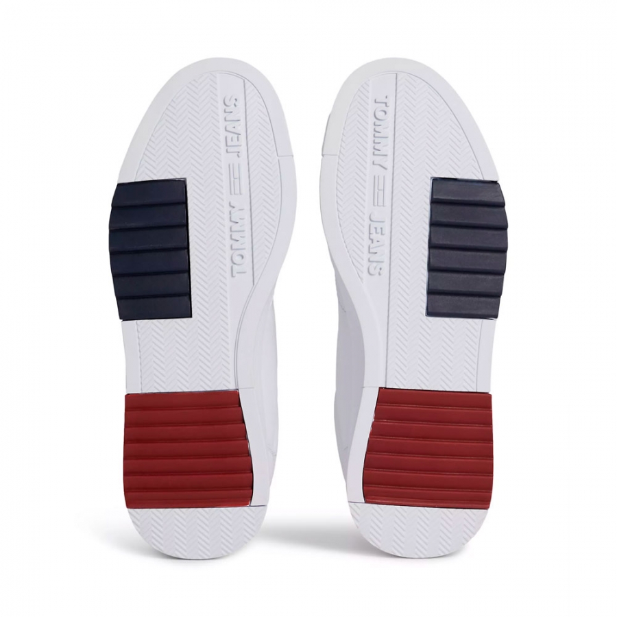 zapatillas-essential-con-suela-dentada-y-logo zapatillas-essential-con-suela-dentada-y-logo