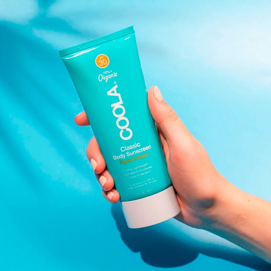 feuchtigkeitsspendende-sonnenschutzlotion-tropical-coconut-spf30 feuchtigkeitsspendende-sonnenschutzlotion-tropical-coconut-spf30