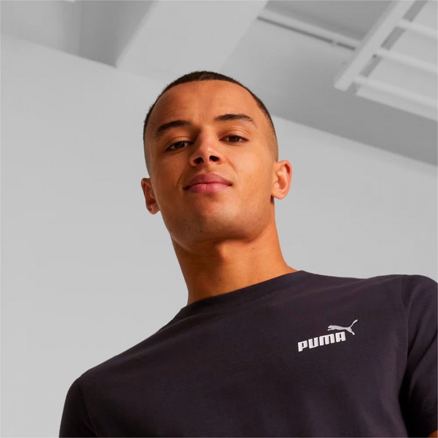 camiseta-essentials-con-logotipo-bicolor camiseta-essentials-con-logotipo-bicolor