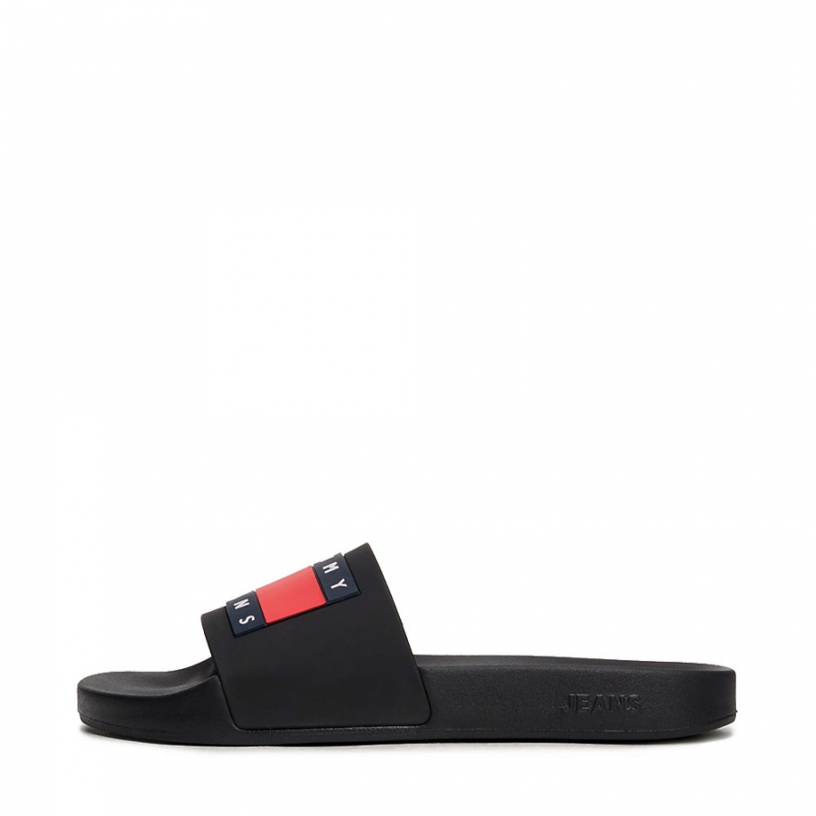 flip-flops-mit-gepragtem-logo flip-flops-mit-gepragtem-logo