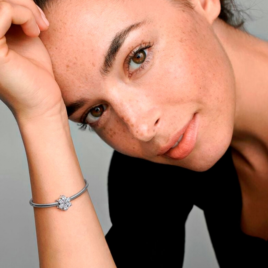 brillant-charme-a-base-de-plantes-792623c01 brillant-charme-a-base-de-plantes-792623c01