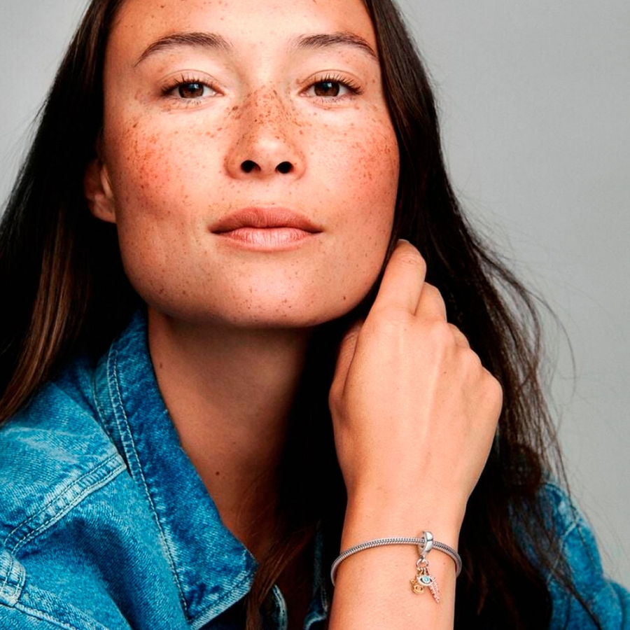 ciondolo-spiritualita-mano-di-hamsa-occhio-che-tutto-vede-e-piuma-768785c01