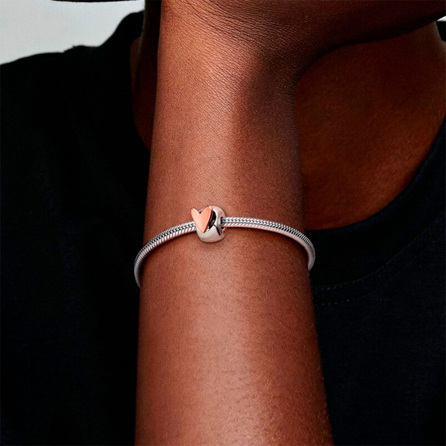 ciondolo-con-clip-a-cuore-a-mano-libera-788697c00 ciondolo-con-clip-a-cuore-a-mano-libera-788697c00