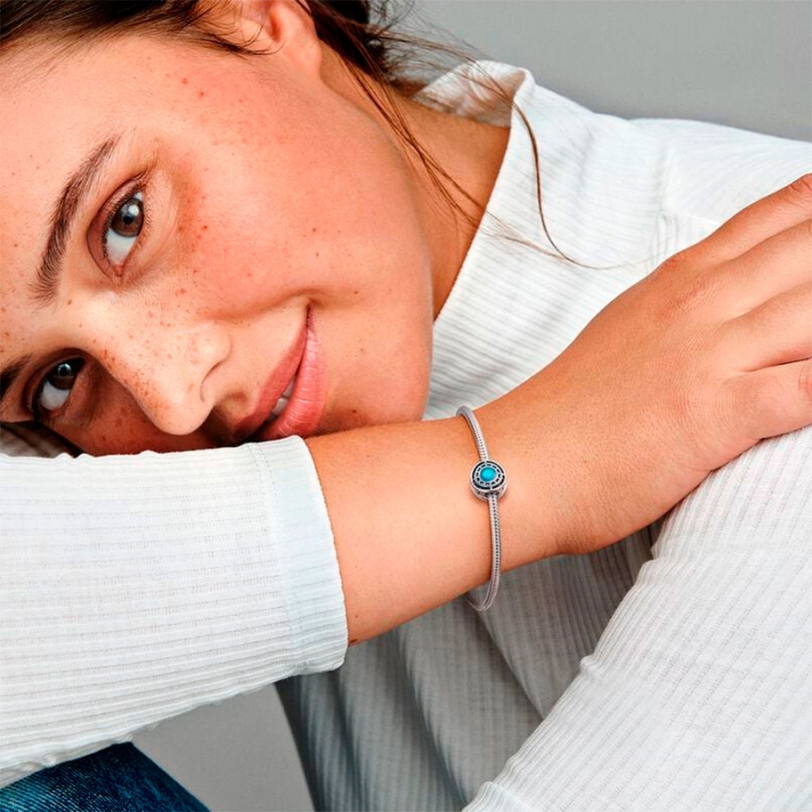 charme-reacteur-arc-iron-man-marvel-s-avengers-790788c01 charme-reacteur-arc-iron-man-marvel-s-avengers-790788c01