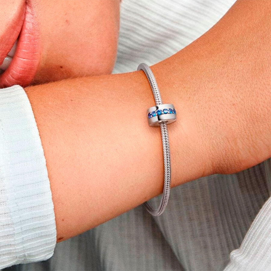 bright-blue-clip-charm-791972c01