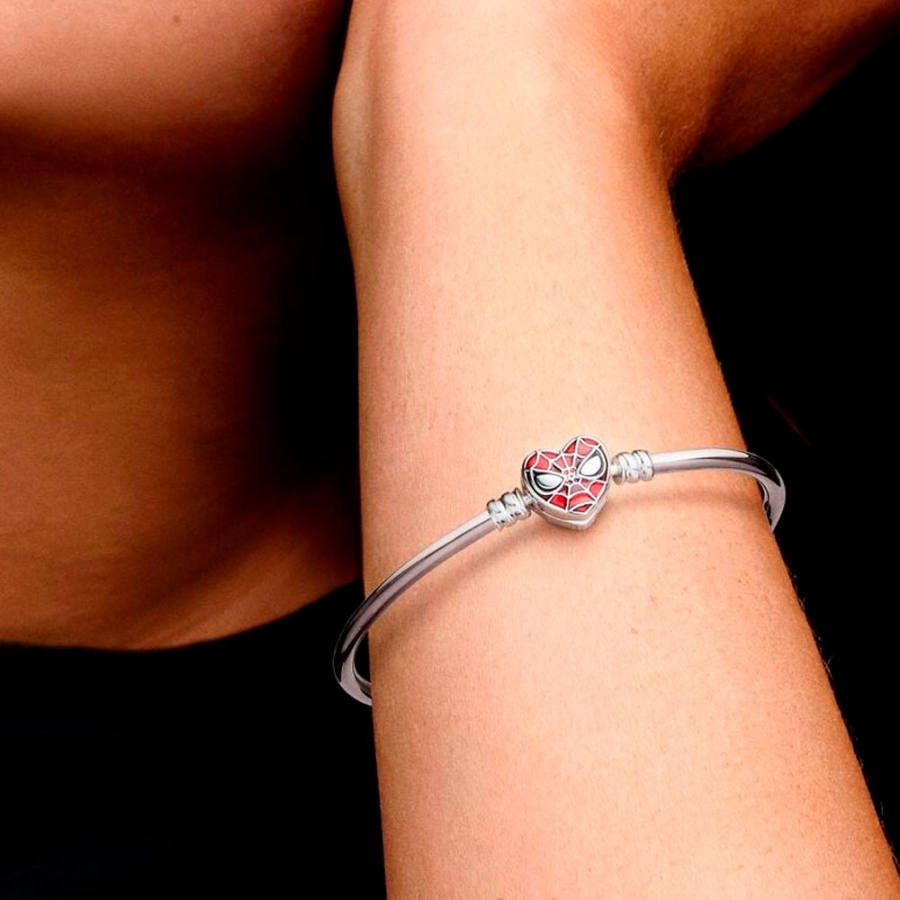 starres-armband-mit-marvel-spider-man-maskenverschluss-592324c01 starres-armband-mit-marvel-spider-man-maskenverschluss-592324c01