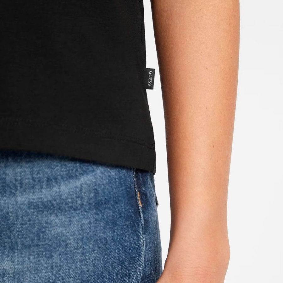 classic-mini-triangle-t-shirt classic-mini-triangle-t-shirt