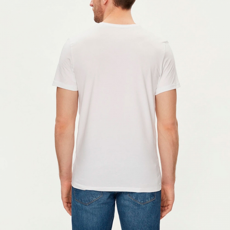 t-shirt-scollo-a-v-caleb-hero t-shirt-scollo-a-v-caleb-hero