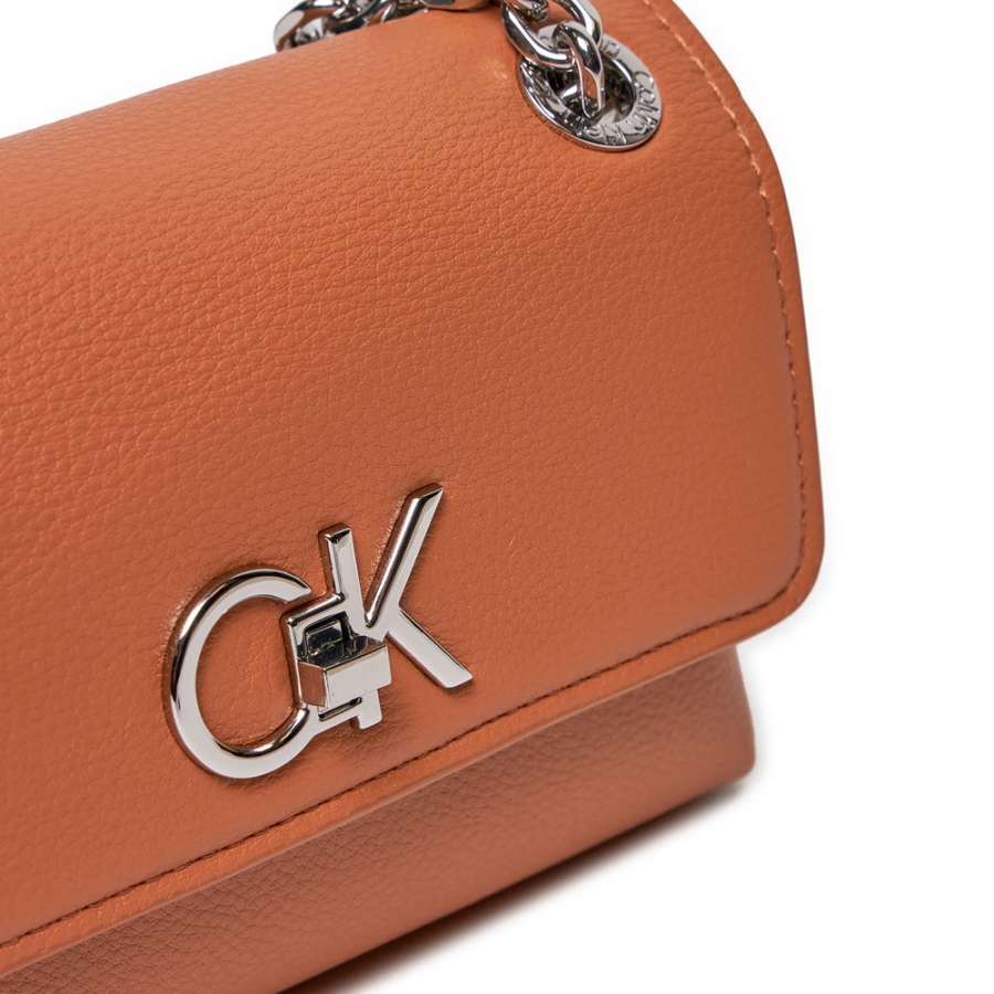 petit-sac-a-bandouliere-convertible petit-sac-a-bandouliere-convertible