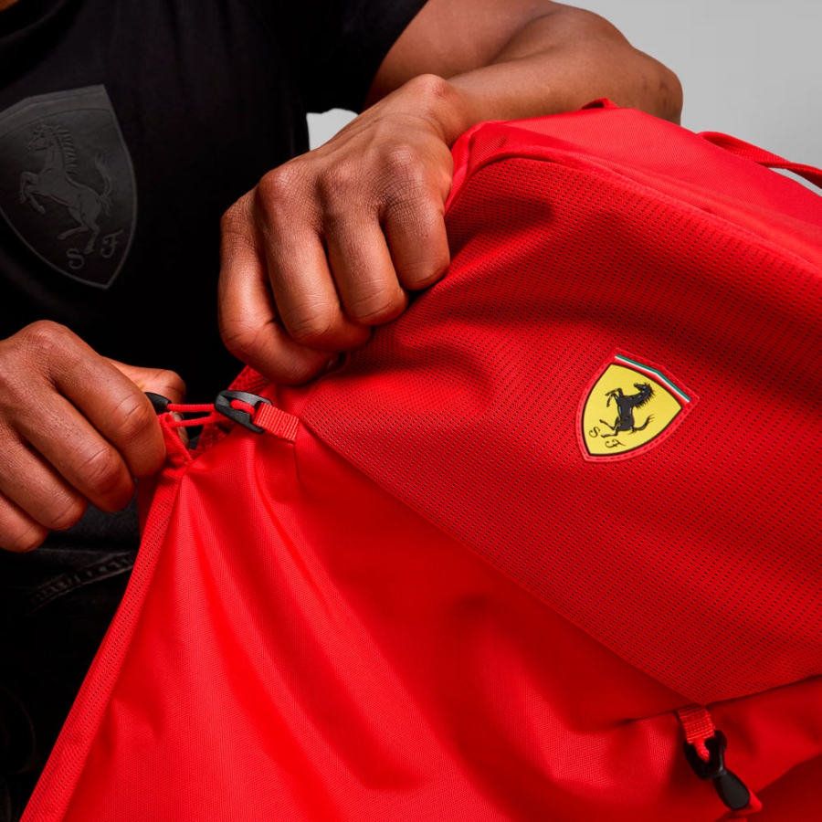 scuderia-ferrari-rennrucksack scuderia-ferrari-rennrucksack