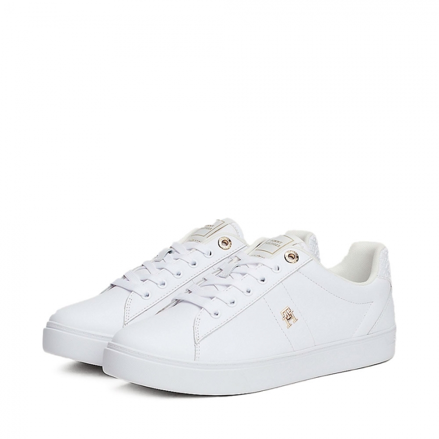 tenis-de-couro-com-monograma-th