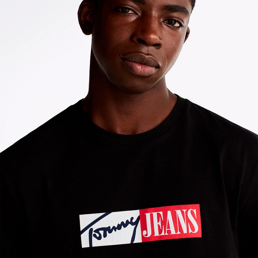 t-shirt-dal-taglio-slim-con-logo-distintivo