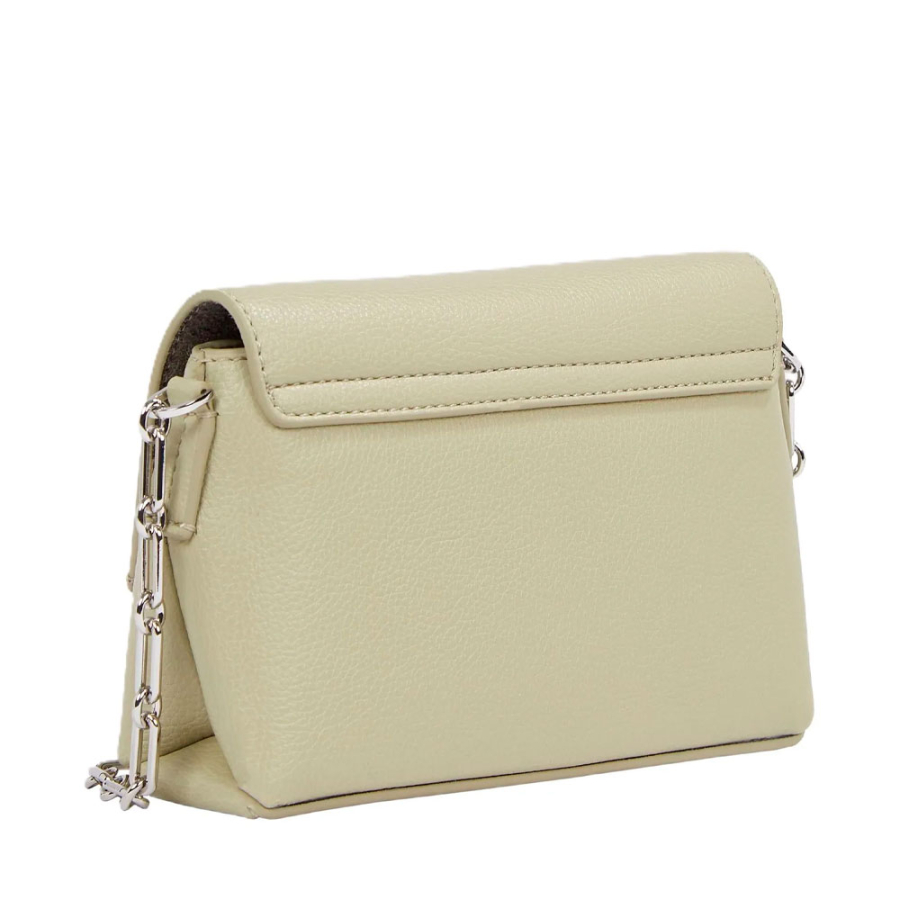 sac-bandouliere-plaque-avec-chaine sac-bandouliere-plaque-avec-chaine