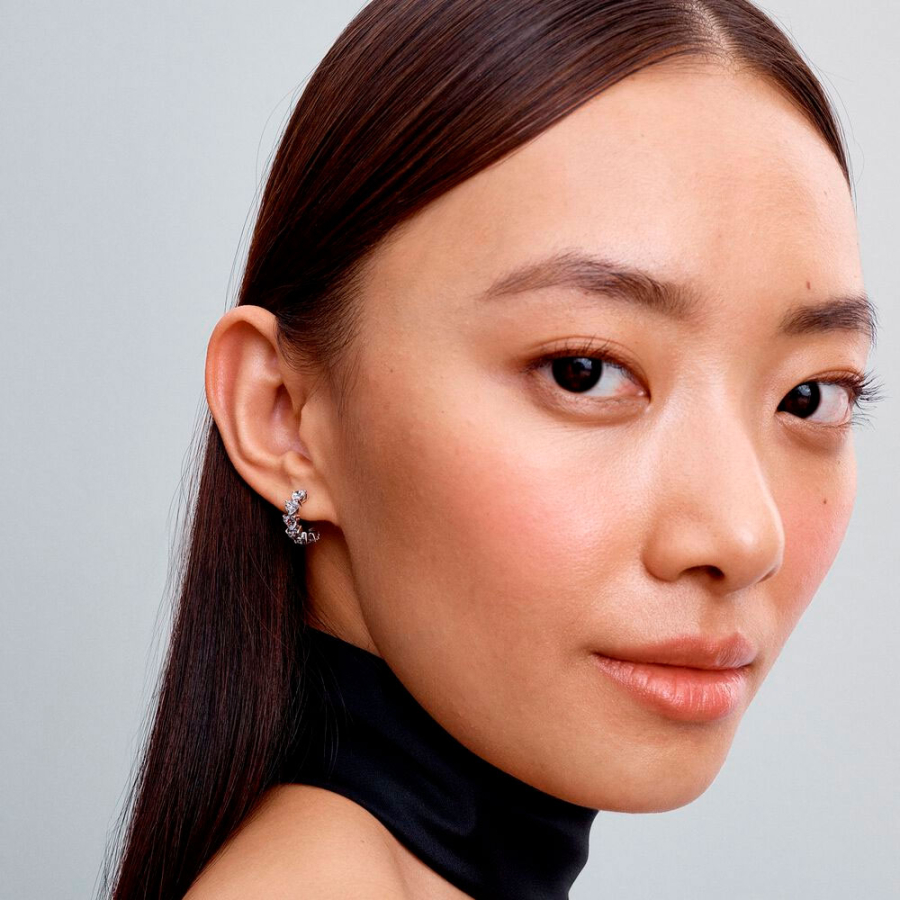 orecchini-a-cerchio-con-cuori-lucidi-293657c01