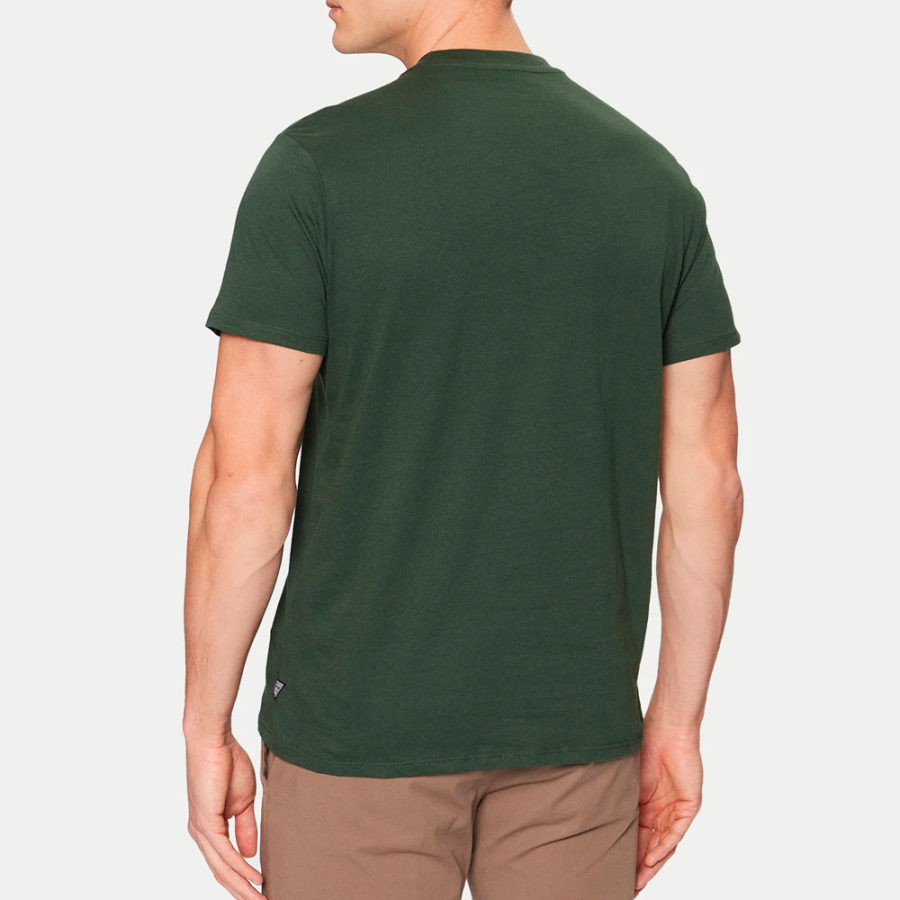 t-shirt-au-design-classique t-shirt-au-design-classique