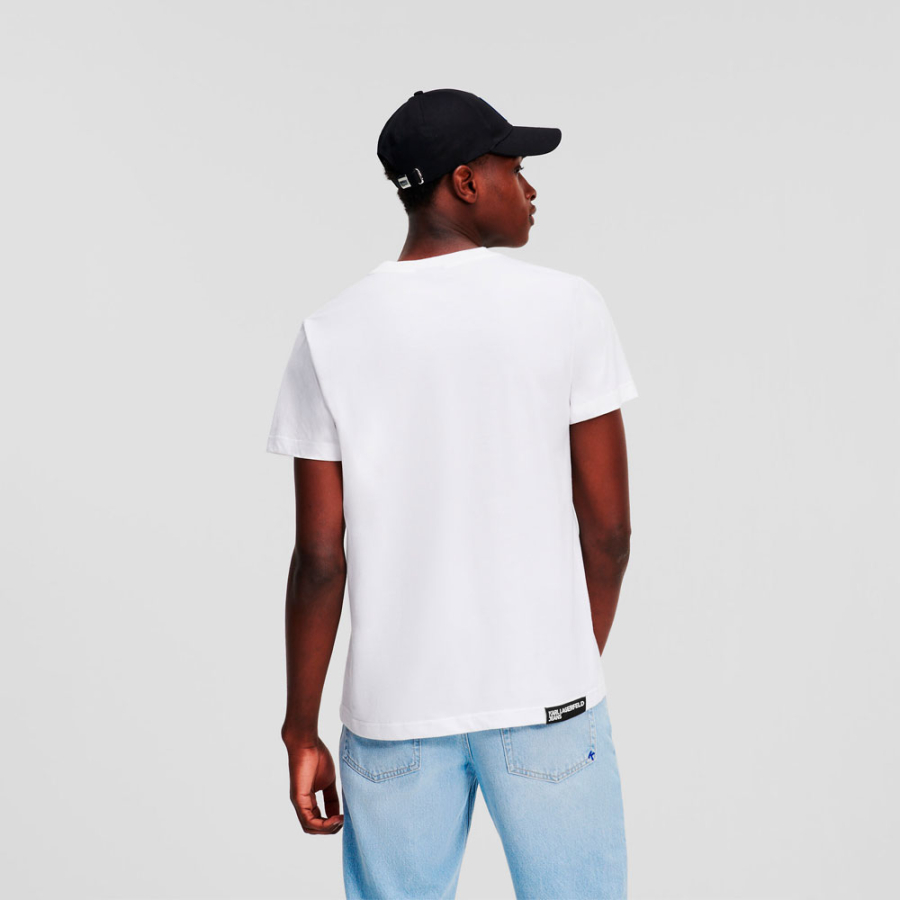 tailliertes-t-shirt-mit-logo tailliertes-t-shirt-mit-logo