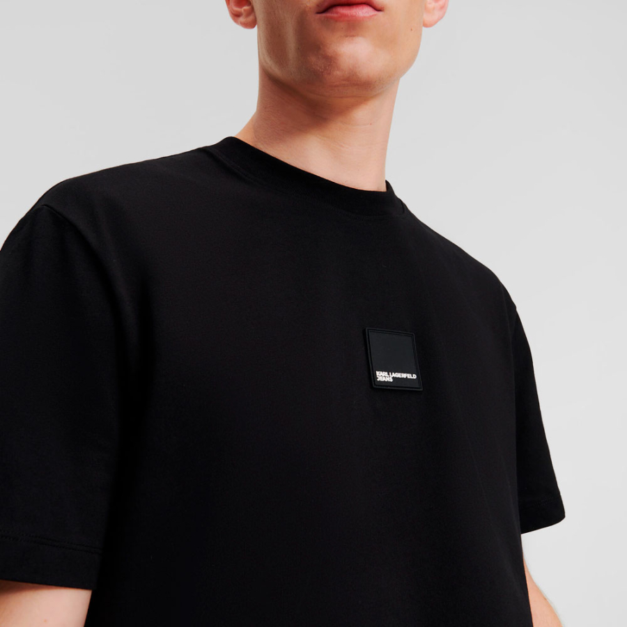 t-shirt-mit-abgerundetem-saum t-shirt-mit-abgerundetem-saum
