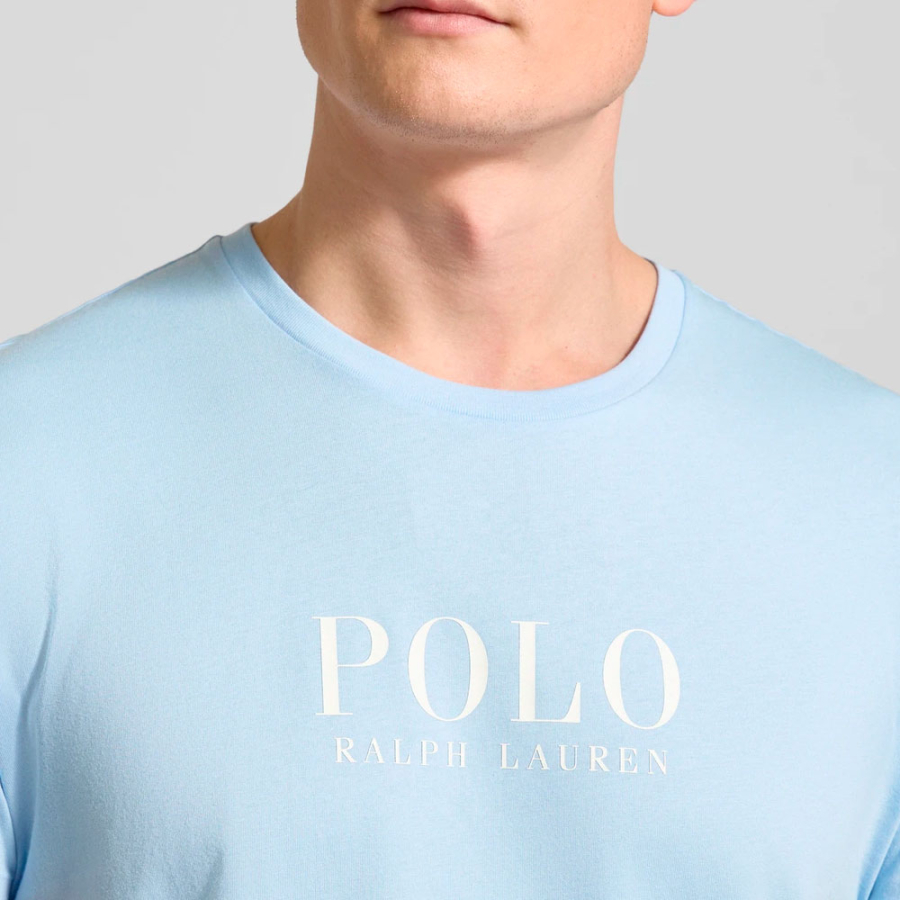 t-shirt-mit-markennamen t-shirt-mit-markennamen