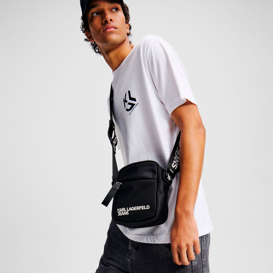 umhangetasche-aus-nylon-mit-klj-logo umhangetasche-aus-nylon-mit-klj-logo