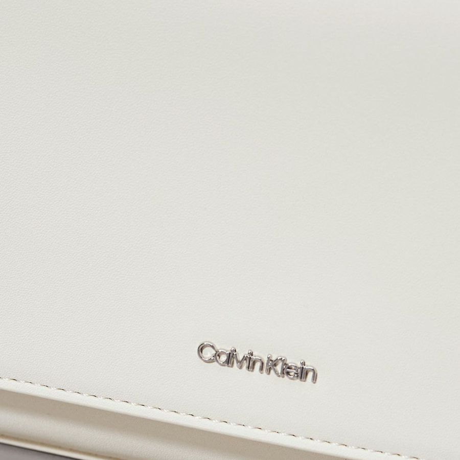 bolso-de-hombro-convertible bolso-de-hombro-convertible