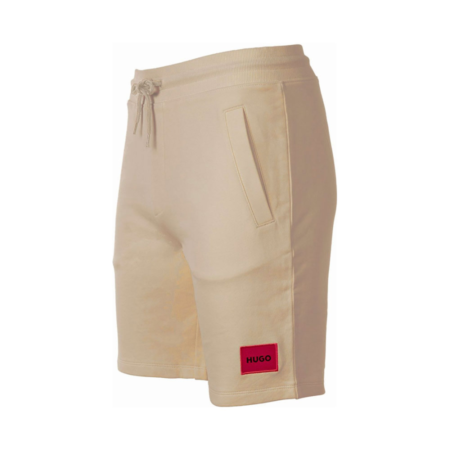 pantaloncini-con-etichetta-logo-rossa pantaloncini-con-etichetta-logo-rossa