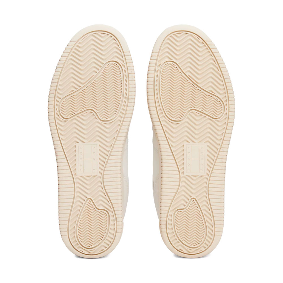 sneakers-retro-con-design-perforato sneakers-retro-con-design-perforato