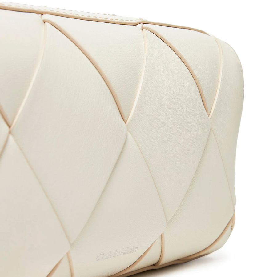 woven-camera-shoulder-bag woven-camera-shoulder-bag