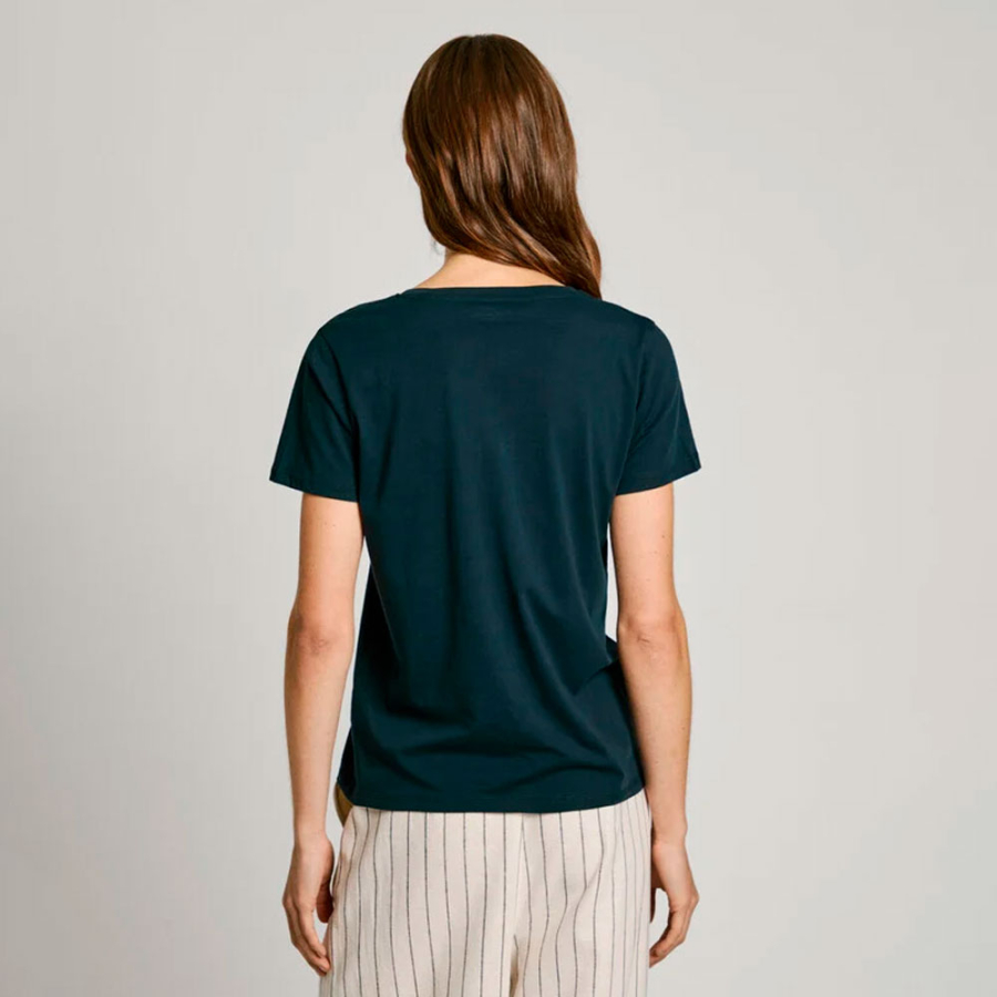 t-shirt-col-v-avec-logo-imprime