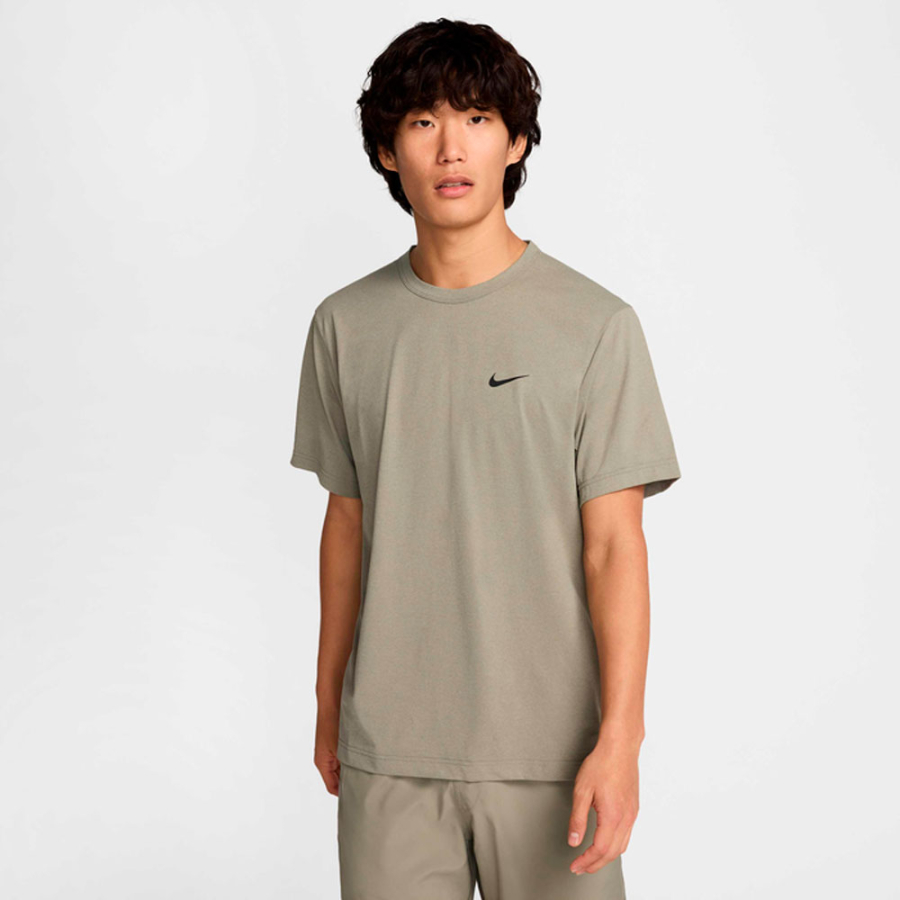 t-shirt-versatile-dri-fit-a-maniche-corte-con-protezione-uv t-shirt-versatile-dri-fit-a-maniche-corte-con-protezione-uv