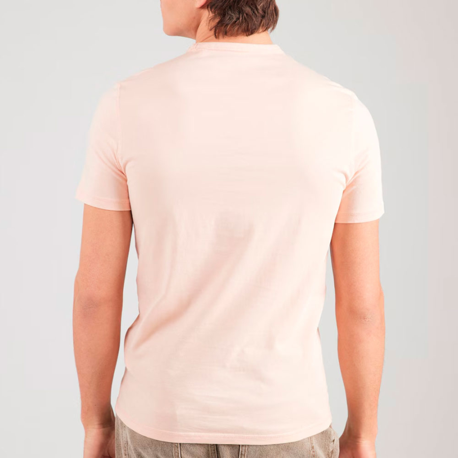 camiseta-com-logo-frontal camiseta-com-logo-frontal