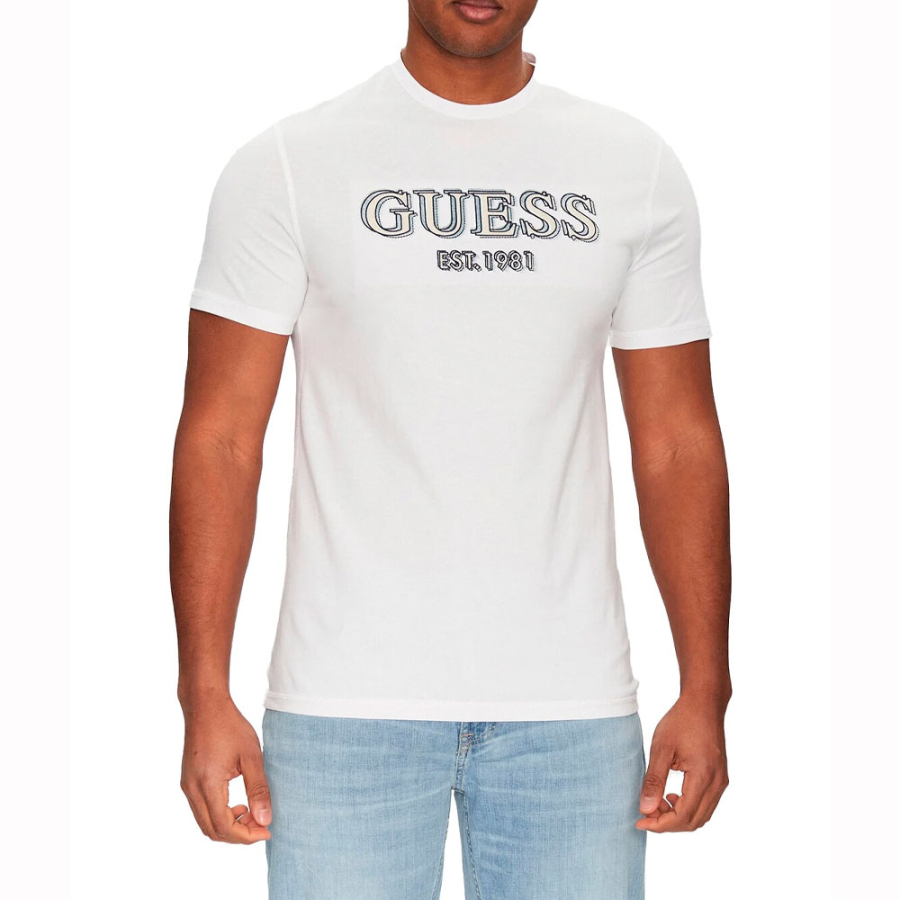 camiseta-com-logo-frontal camiseta-com-logo-frontal