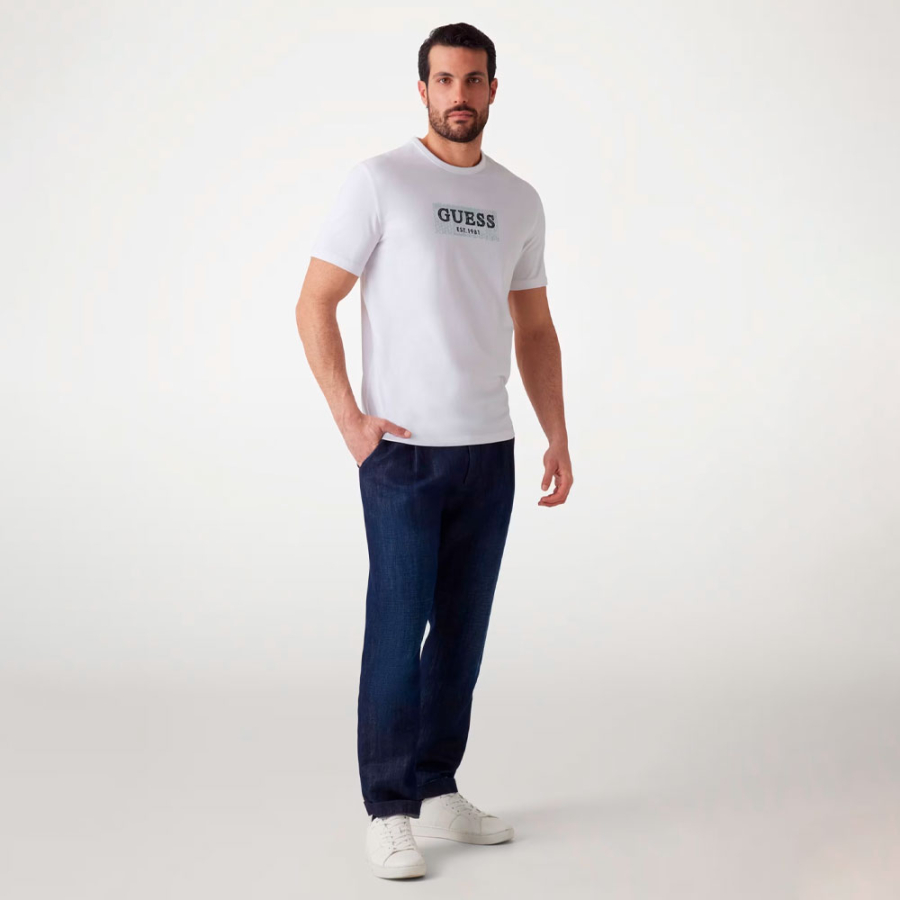 t-shirt-with-front-logo t-shirt-with-front-logo