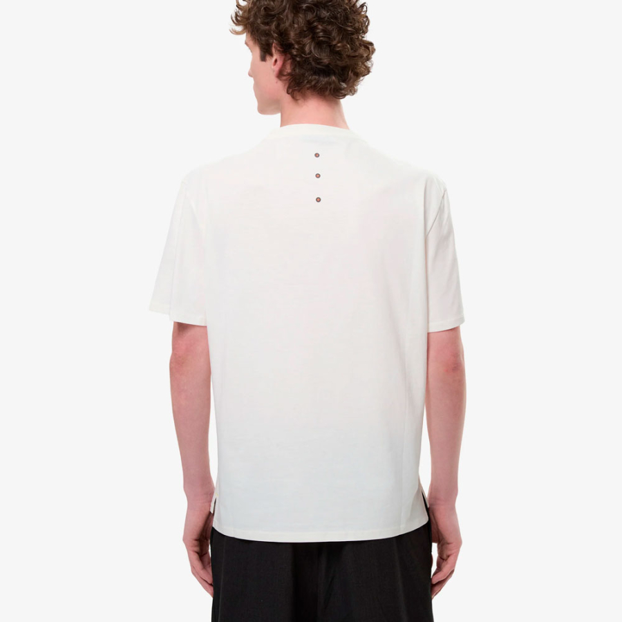 t-shirt-with-side-slits-and-contrasting-details t-shirt-with-side-slits-and-contrasting-details