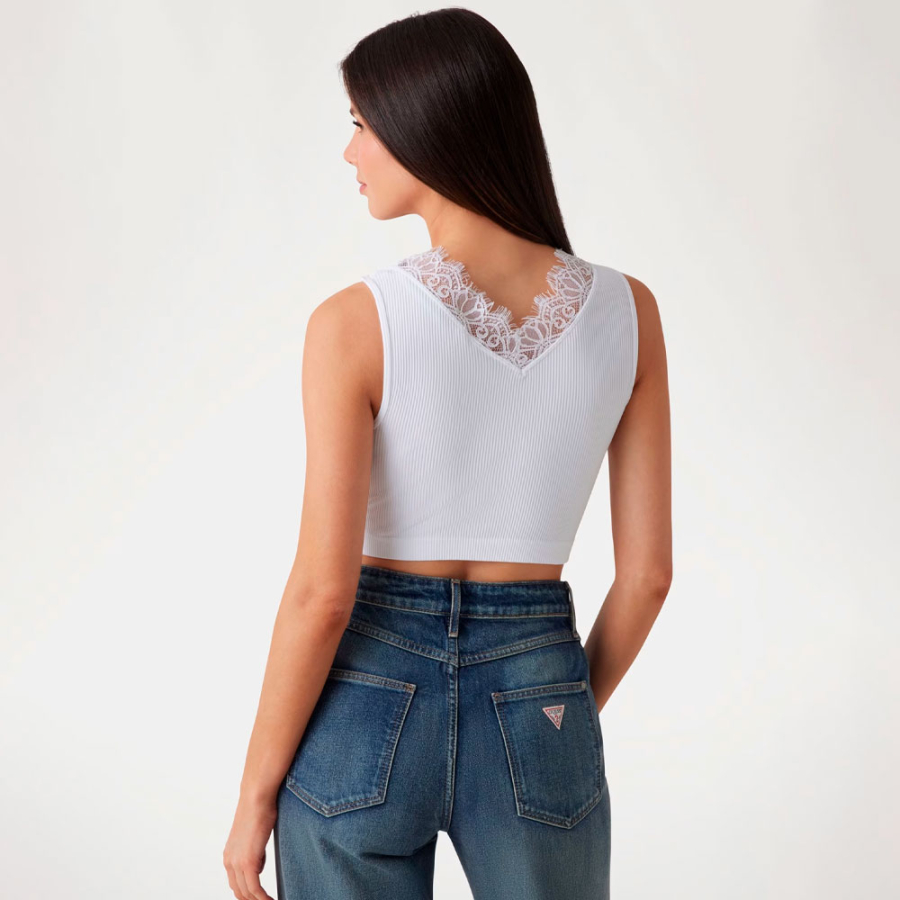seamless-lace-cropped-top seamless-lace-cropped-top