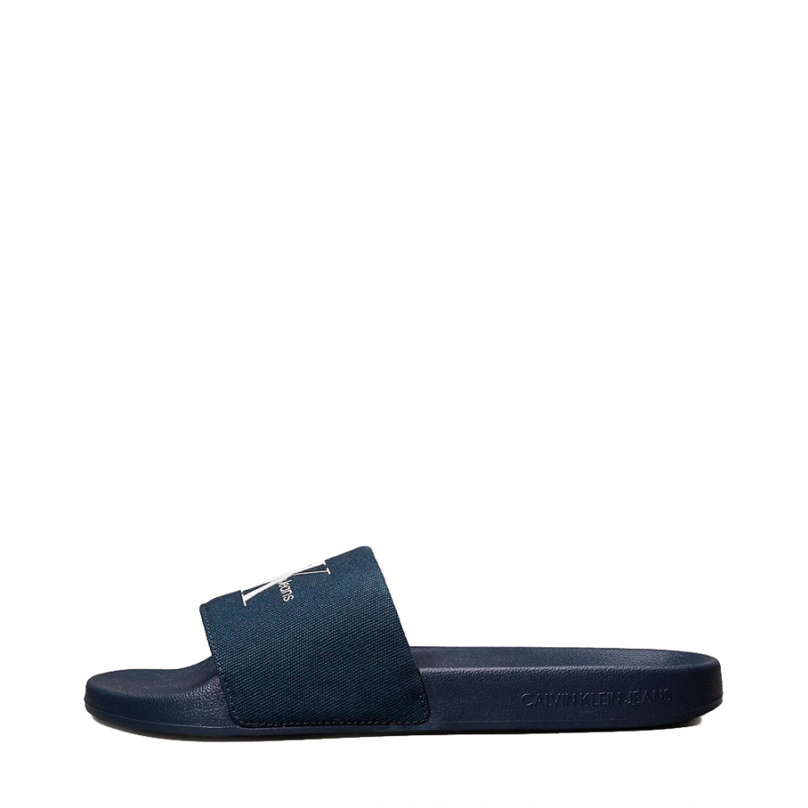 canvas-flip-flops-with-logo canvas-flip-flops-with-logo