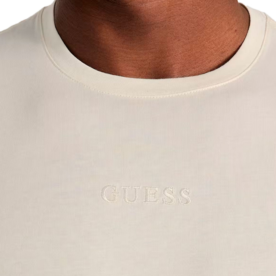 t-shirt-with-embroidered-logo t-shirt-with-embroidered-logo