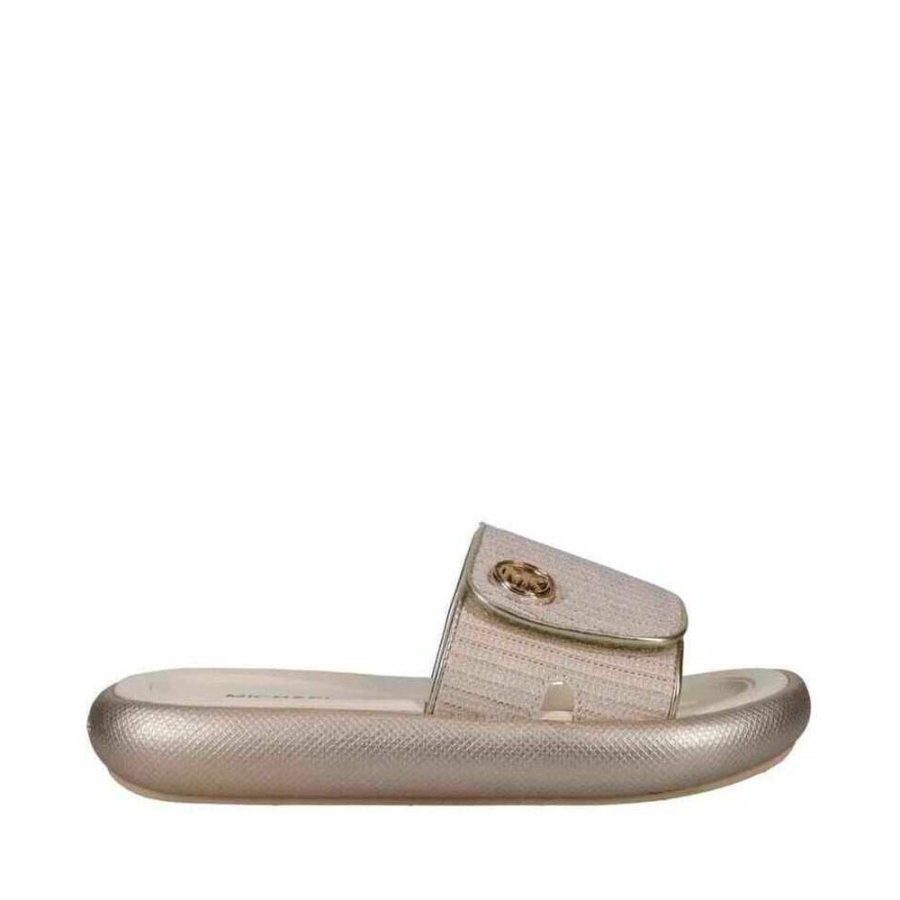 raelynn-darby-flip-flops raelynn-darby-flip-flops