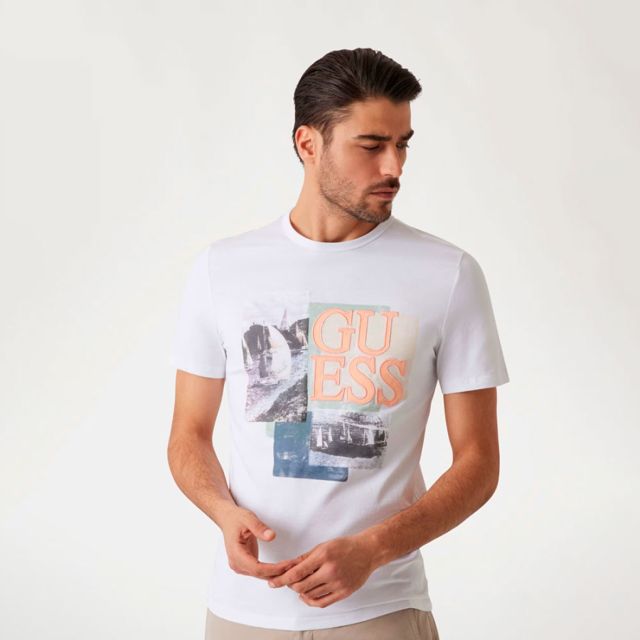 camiseta-com-logo-slim-fit camiseta-com-logo-slim-fit