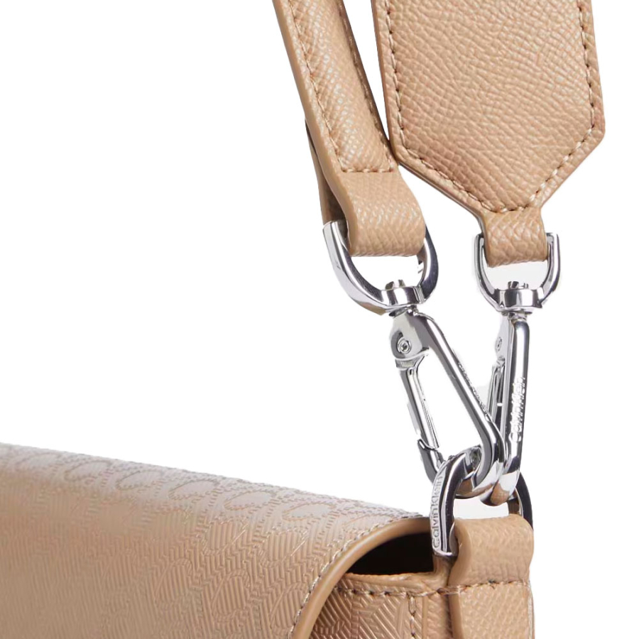 sac-a-bandouliere-convertible-indispensable sac-a-bandouliere-convertible-indispensable