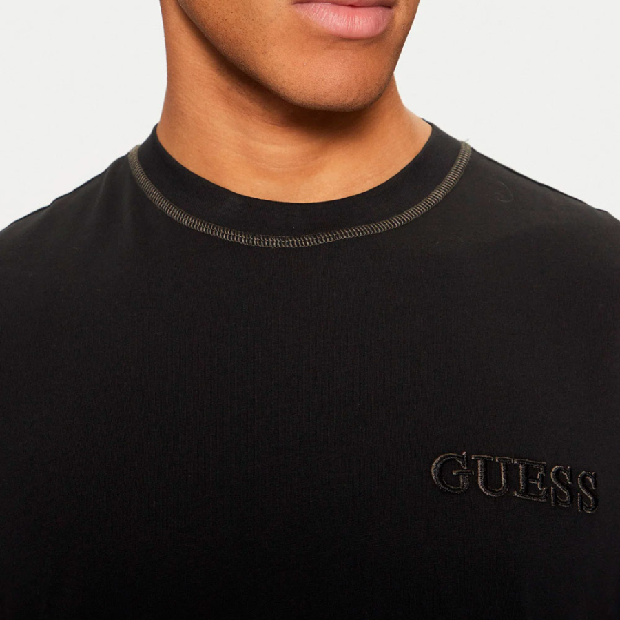 einzelnes-t-shirt einzelnes-t-shirt