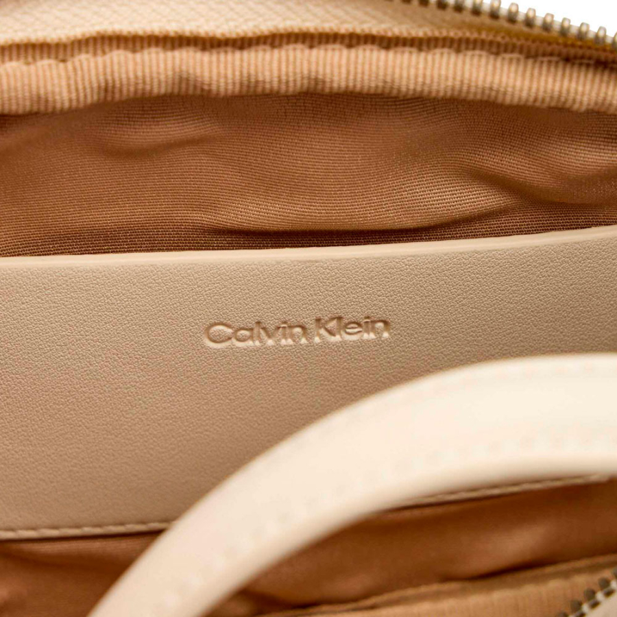 bolsa-transversal-com-monograma bolsa-transversal-com-monograma
