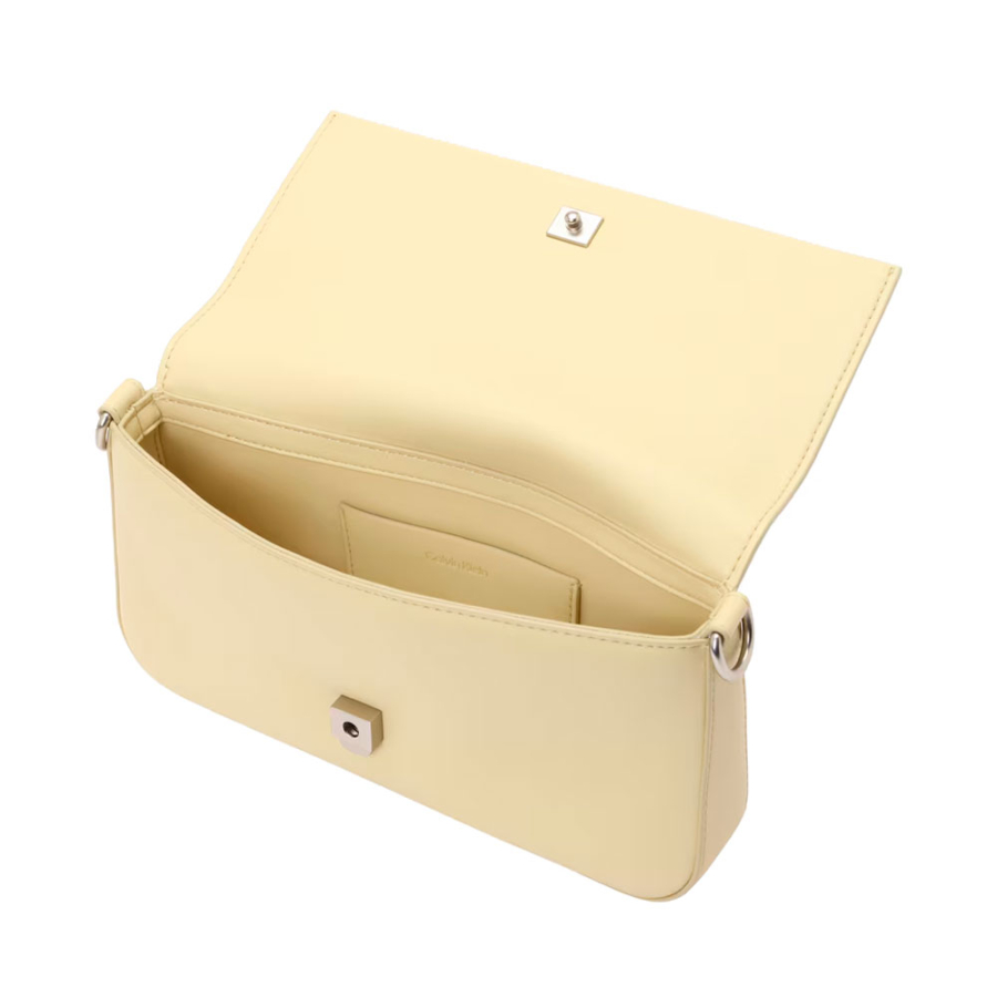 bolso-sculpted-flap-shoulder-pouch bolso-sculpted-flap-shoulder-pouch