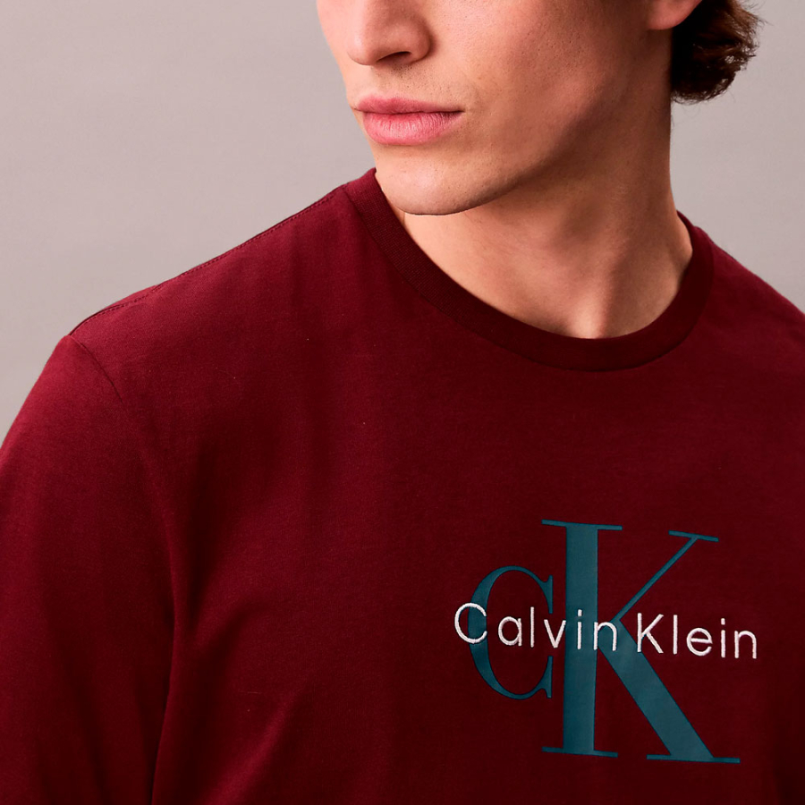 monogram-logo-t-shirt monogram-logo-t-shirt