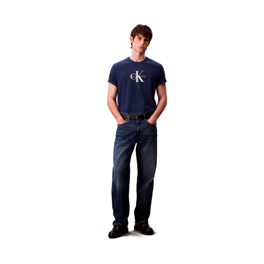 monogram-logo-t-shirt monogram-logo-t-shirt